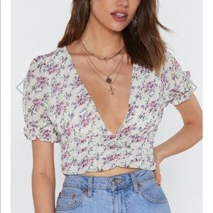 Puff sleeve crop top